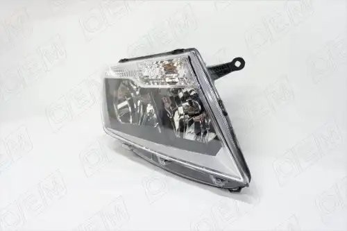 Фара правая Nissan Terrano 2017-нв, галоген, с корректором OEM0047FR OEMPARTS