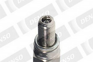 Свечи зажигания  4шт IU20 DENSO