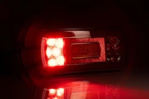 фонарь задний универсальный! LED, 6-функц. стоп, поворот, посв. ном. с пров. 1.0 FT130COFLED FRISTOM