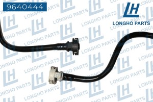 Трубка AUDI Q5 (08-) системы охлаждения LONGHO 9640444 LONGHO PARTS