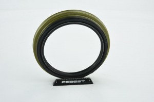 Сальник ступ передний 82.15X110.05X6.5X15.7 TOYOTA LAND CRUISER 200 95QDS-841100 95QDS-841100716X FEBEST