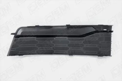 Заглушка противотуманной фары правая Skoda Rapid  2017-2020 OEM1380R OEMPARTS