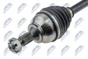 привод правый!\ Citroen C4, Peugeot 308/3008/5008 1.6i/1.6-2.0D 09> NPWCT081 NTY