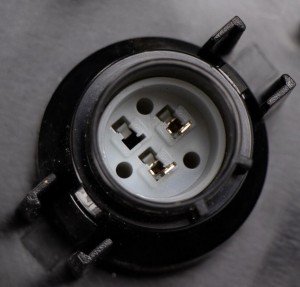 фонарь освещения номерного знака!правый\IVECO 98426076 IVECO