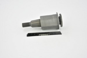 Сайлентблок рычага нижний CHEVROLET TRAILBLAZER 2002-2009 CHAB-025 CHAB025 FEBEST