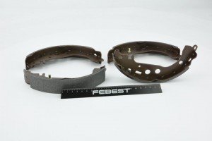 Колодки тормозные барабанные задние 0102-NCP30R FEBEST