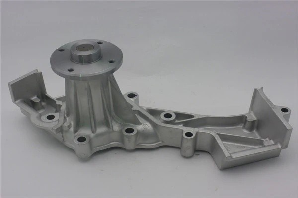 Насос водяной NISSAN Pathfinder (97-04) INFINITI QX4 (96-02) (3.3) GMB GWN-61A GMB