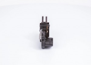 Реле регулятор генератора 1986AE0099 BOSCH