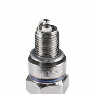Свеча зажигания для м/т Honda/Kawasaki/Suzuki/Yamaha ан. CR8HSA (VSP 3592) VSP3592 START VOLT