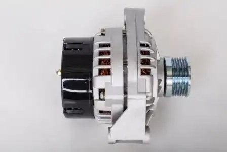 Генератор (14В/90А) ВАЗ 2110,2112,2115, инжек, широкий ремень Автомагнат 94023701 AVTOMAGNAT