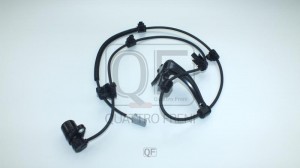 датчик ABS! задний лев.\ Toyota Land Cruiser J100 4.7i 98-07 QF61F00085 QUATTRO FRENI