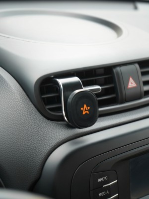 Держатель телефона на дефлектор магнитный AIRLINE AEAG003 AIRLINE