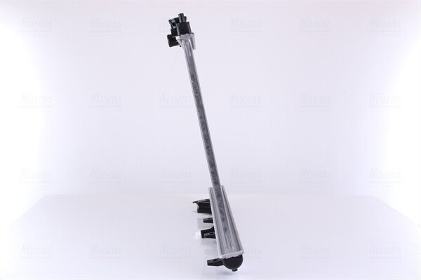 Радиатор охлаждения двигателя 606444 NISSENS