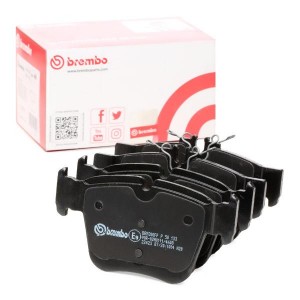 Колодки тормозные MB C-CLASS (W205) 07/13  задн. P50133 P50133 BREMBO