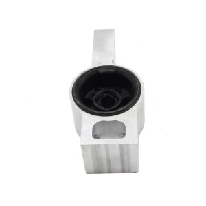 Сайлентблок VOLKSWAGEN Golf 2003 ~ 2013 / Passat 2005 ~ 2015 / Jetta 2005 ~ 2017 GV0847L CTR