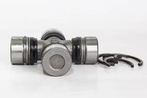 Крестовина М-2140,ИЖ-2126,УРАЛ-4320-31 вала карданного в сборе (28х83мм) (стопор 4122201025 AVTOMAGNAT