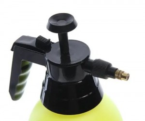 Опрыскиватель 2.0л помповый желтый АВТОСТОП AB113Y AVTOSTOP