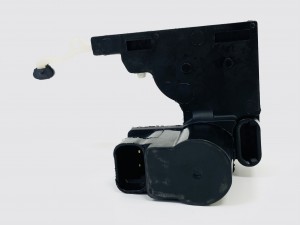 U0528268 Замок багажника U0528268 UKORAUTO