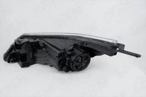 Фара правая Kia Rio 3 QB 2015-2017 OEM0016FR OEMPARTS