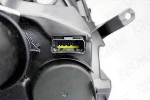 Фара левая Renault Duster 1 2011-2015, светлая OEM0164FL OEMPARTS
