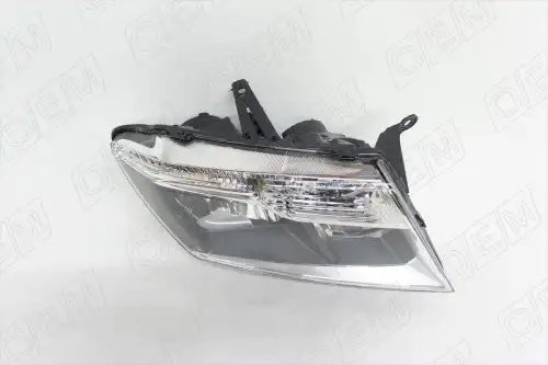 Фара правая Nissan Terrano 2017-нв, галоген, с корректором OEM0047FR OEMPARTS