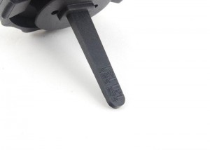Крышка MERCEDES Sprinter маслозаливной горловины OE A 001 466 27 05 MERCEDES BENZ
