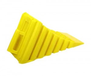 Упор противооткатный пластиковый 450х200х250мм с металлической вставкой и ручкой AB251 AVTOSTOP