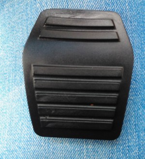 Накладка педали FORD Focus (98-04),Transit (00-) тормоза/сцепления BSG BSG30700070 BSG