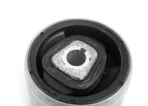 сайлентблок рычага нижнего заднего!\ BMW E46/E84 1.8-3.0 XDrive 00> 31 12 6 768 818 BMW