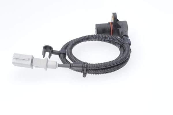 Датчик положения коленвала VW Passat (97-05) AUDI A4 (94-09),A6 (97-05) BOSCH 0 261 210 177 BOSCH