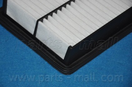 Фильтр воздушный MAZDA 6/626/MPV 1.8/2.0/2.3/2.5/3.0  PAH-042 PAH-042 PMC PARTS MALL