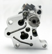 Насос топливный НД шестеренчатый D12A/C Volvo FH12 21539993 VOLVO