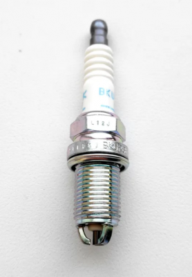 Свеча зажигания VAG LongLife OE 101 000 041 AC VAG