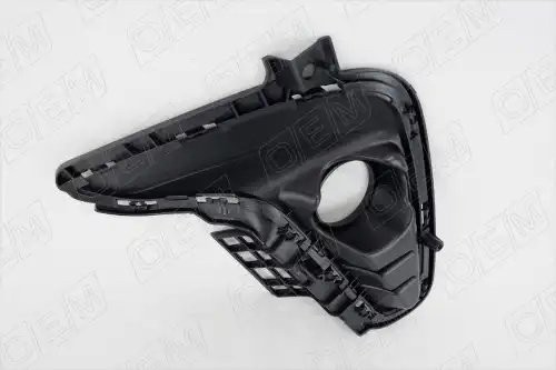 Окантовка противотуманной фары правая Kia Rio 4 FB седан, 2017-2020 OEM1383R OEMPARTS