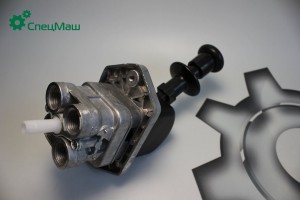 Кран КАМАЗ-6520, MAN стояночного тормоза СПЕЦМАШ 9617231110 SPETSMASH