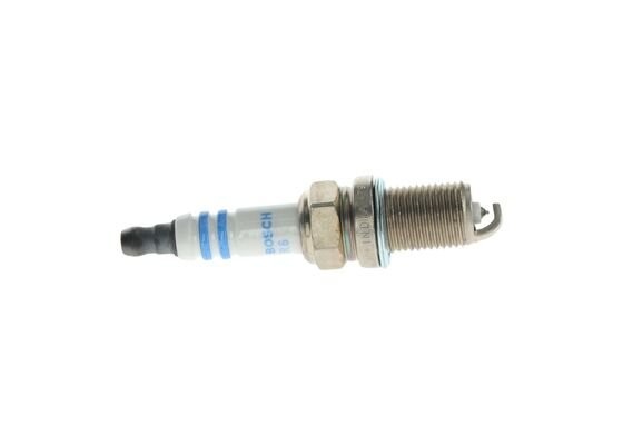 VOLVO/GM/RANAULT/NISSAN PLATINUM 0 242 235 749 BOSCH
