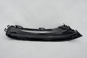 Окантовка противотуманной фары левая Volkswagen Polo sedan 5 2015-2020, под хром OEM1302L OEMPARTS