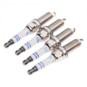 Свеча зажигания NISSAN Qashqai (J10E) (4шт.) MEGAPOWER 37031115 MEGA POWER