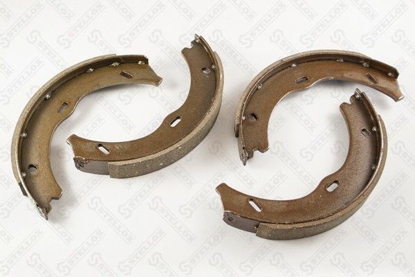 [6394200220]! колодки барабанные ручника\ MB W639 Viano/Vito 3.0-3.7i/2.0-3.0CDT 000-476-SX STELLOX