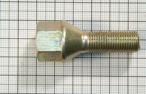 Болт колеса М12х1.25х30.5 ВАЗ-2108-2112 литой диск (комплект 4шт.) (кл.проч. 8.8 211203101040008 BELZAN