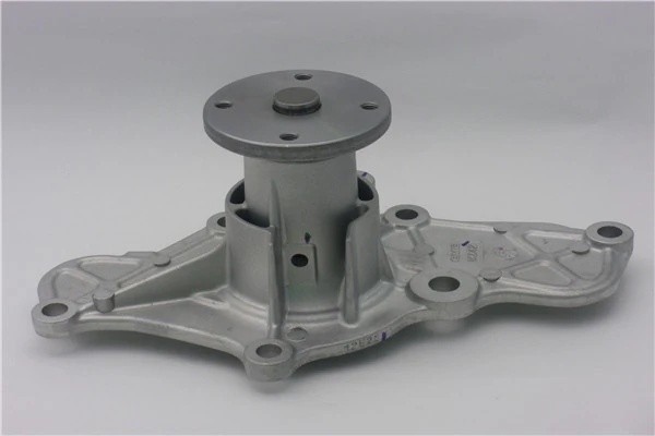 Насос водяной MAZDA 626GE (KL 2.5V6) (если последние 6 цифер vin меньше-118492)  GWMZ42A GMB
