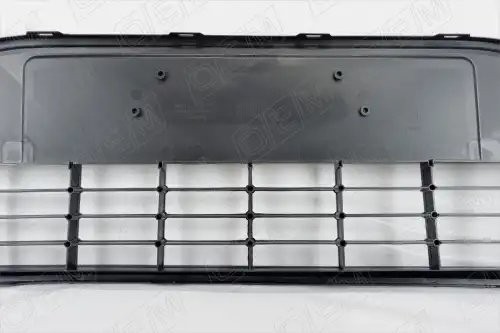 Решетка в бампер нижняя Ford Focus 2 2008-2011, текстурная OEM3679 OEMPARTS