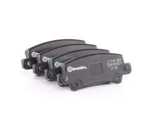 P83065 874 02!колодки дисковые з.\Toyota Corolla 1.4i/1.6/2.0D 01>диск15'/Verso  P83065 BREMBO