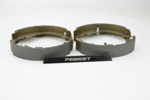 Колодки тормозные задние (барабанные) 0102-ACA20R FEBEST