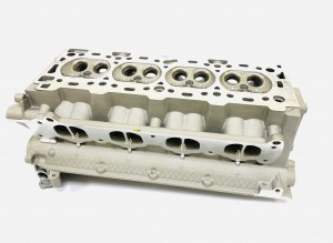 Головка блока цилиндров U0401010 U0401010 UKORAUTO