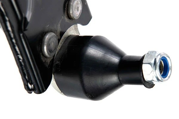 рычаг левый!\ Ford Focus/Focus C-max 1.6-2.0/1.6TDCi-2.0TDCi 03> 5703687ASX STELLOX