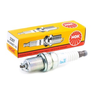 Свеча зажигания VW Bora,Golf 4,5,6,Passat B3,B5,B6 (1.4/1.6/1.8) AUDI A3 SEAT SK 2397 NGK