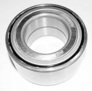 Подшипник ступицы HYUNDAI Sonata 5,Tucson KIA Sportage передней (пластиковый пыл GH045035 GMB