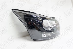 Фара правая Ford Transit (2015-нв) галоген, черная OEM0403FR OEMPARTS