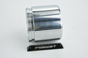 Поршень суппорта передний TOYOTA MARK 2/CHASER/CRESTA GX100 1996-2001  0176-GX10 0176-GX100F FEBEST